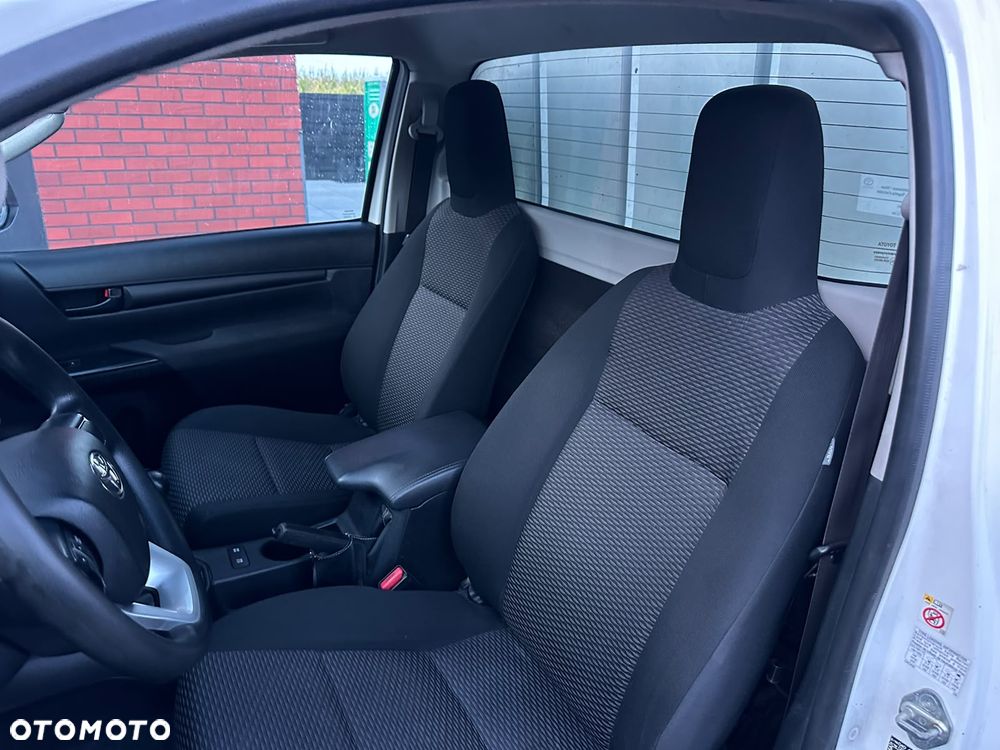 Toyota Hilux 2.4 D-4D Single Cab DL 4x2 - 11