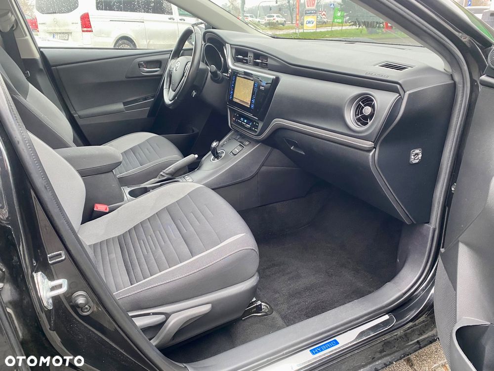 Toyota Auris - 10
