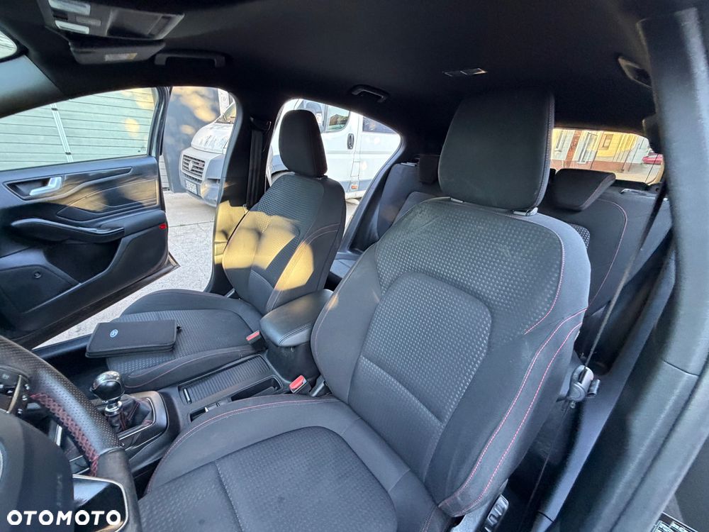 Ford Focus - 18