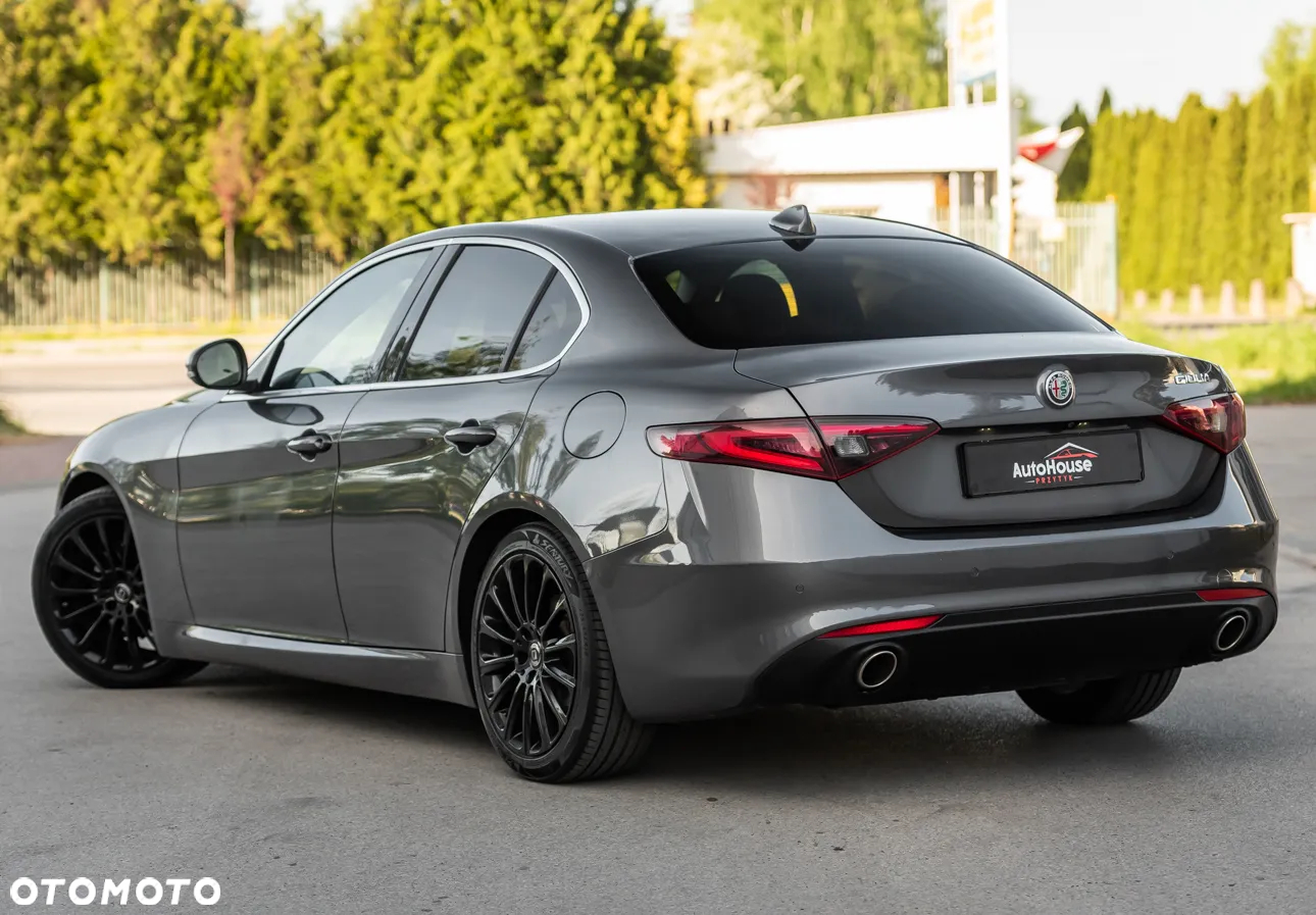 Alfa Romeo Giulia 2.2 Diesel AT8 Advanced Efficiency - 3