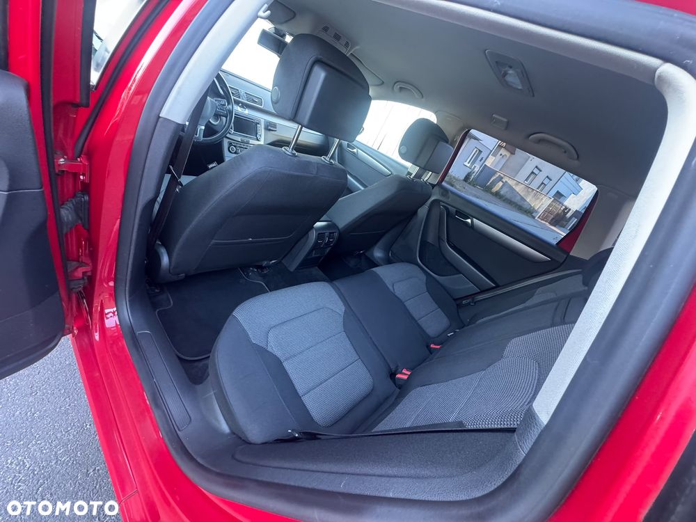 Volkswagen Passat 2.0 TDI BlueMotion Technology Comfortline - 8