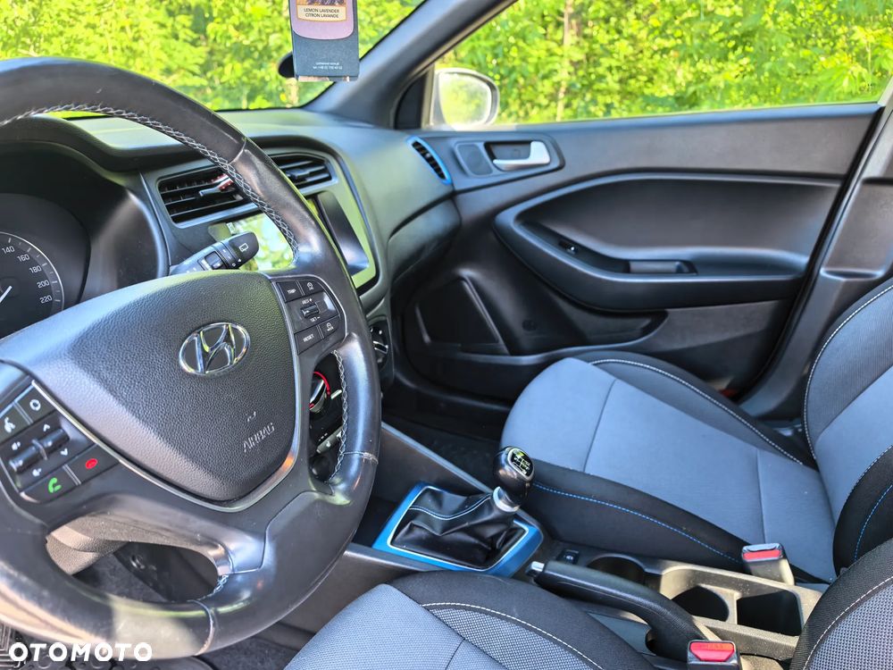 Hyundai i20 1.2 YES Silver - 7