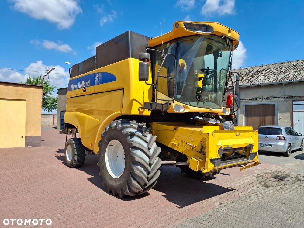 New Holland CS540 - 1