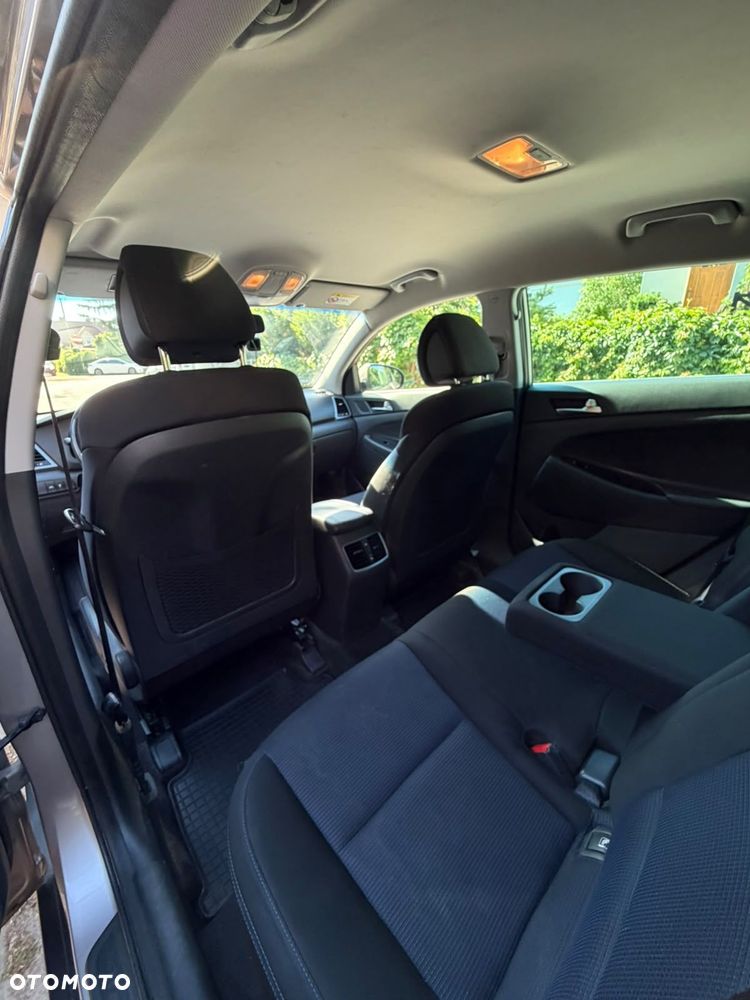 Hyundai Tucson 2.0 CRDI BlueDrive Style 2WD - 7