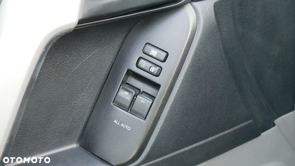 Toyota Land Cruiser LC 3.0 D-4D Luna - 21