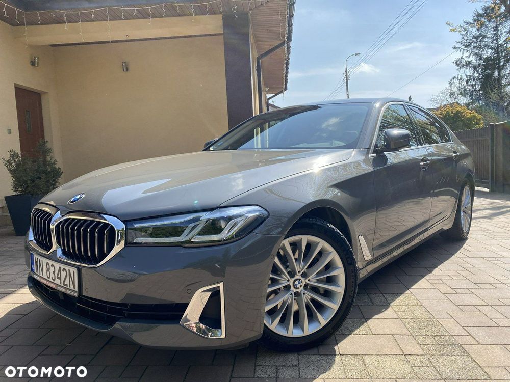 BMW Seria 5 530i xDrive mHEV Luxury Line