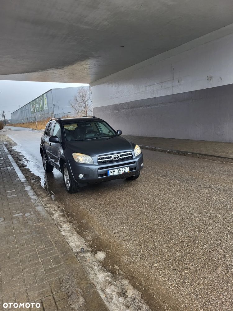 Toyota RAV4 2.2 D-CAT 4x4 Sol - 4