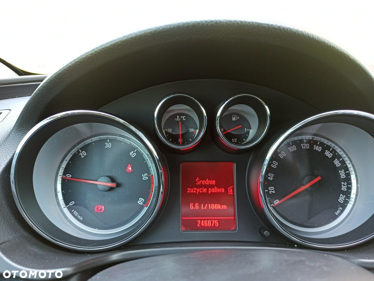 Opel Insignia - 16