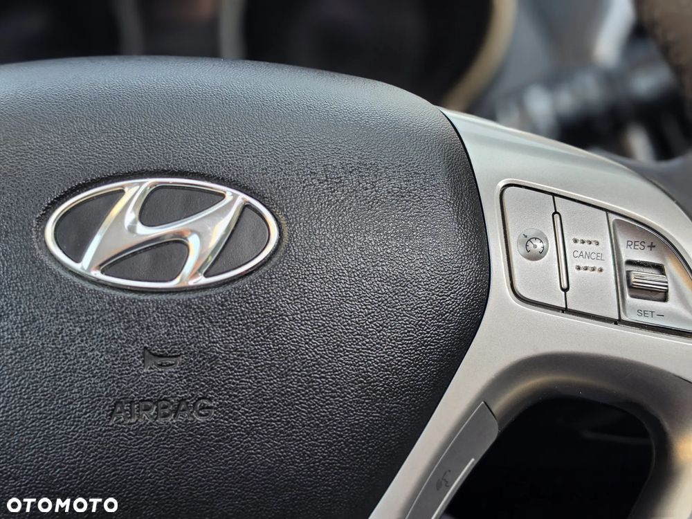 Hyundai ix35 - 25