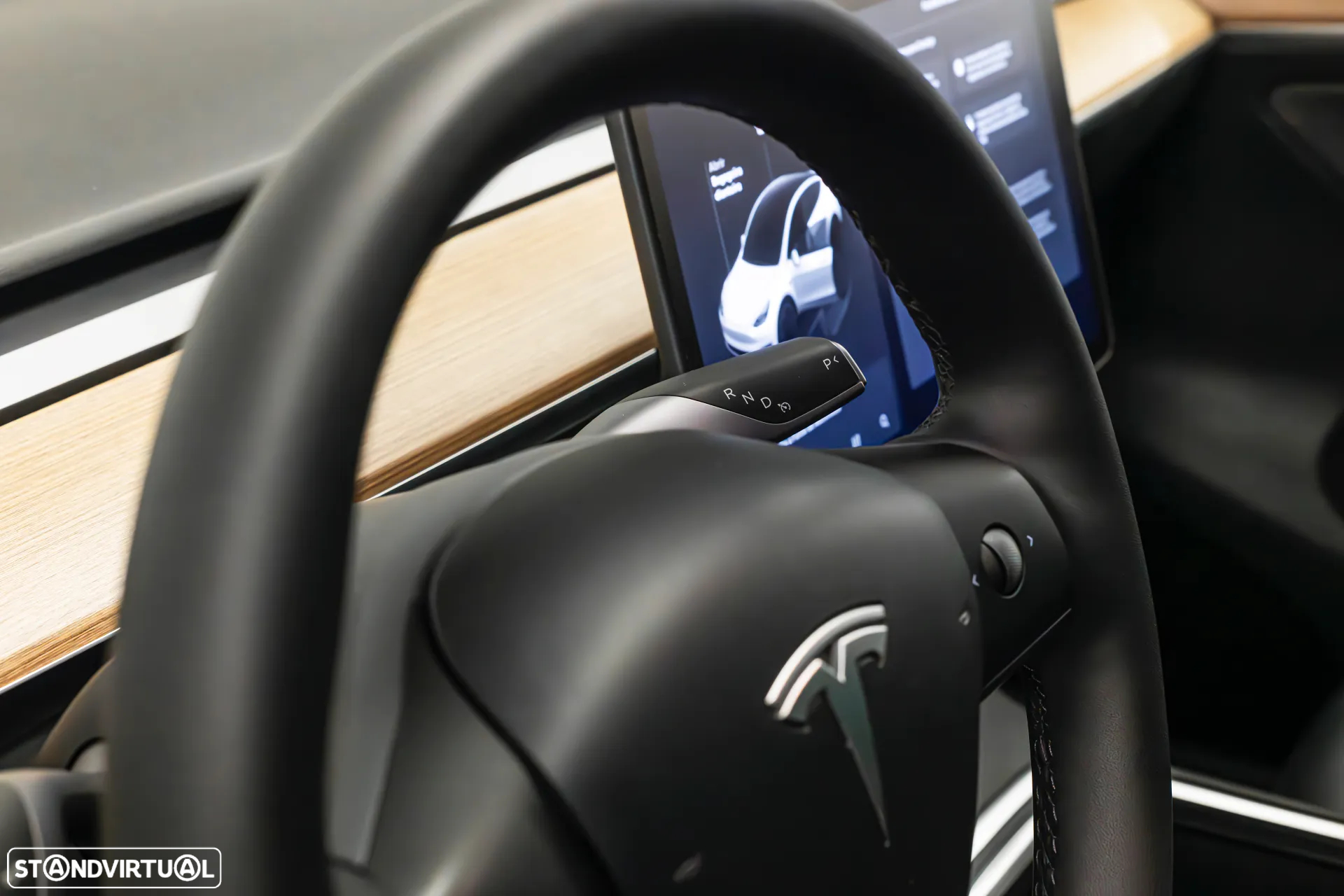 Tesla Model Y Performance Tração Integral - 17