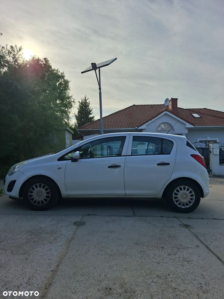 Opel Corsa 1.3 CDTI Enjoy - 4