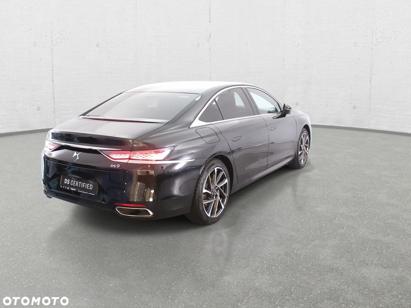 DS Automobiles DS 9 1.6 PureTech Rivoli + - 8