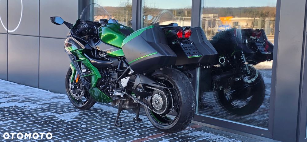 Kawasaki Ninja H2 SX - 26