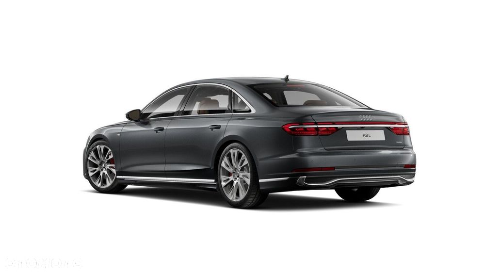Audi A8 - 4