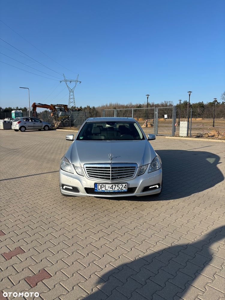 Mercedes-Benz Klasa E 350 CDI BlueEff - 2