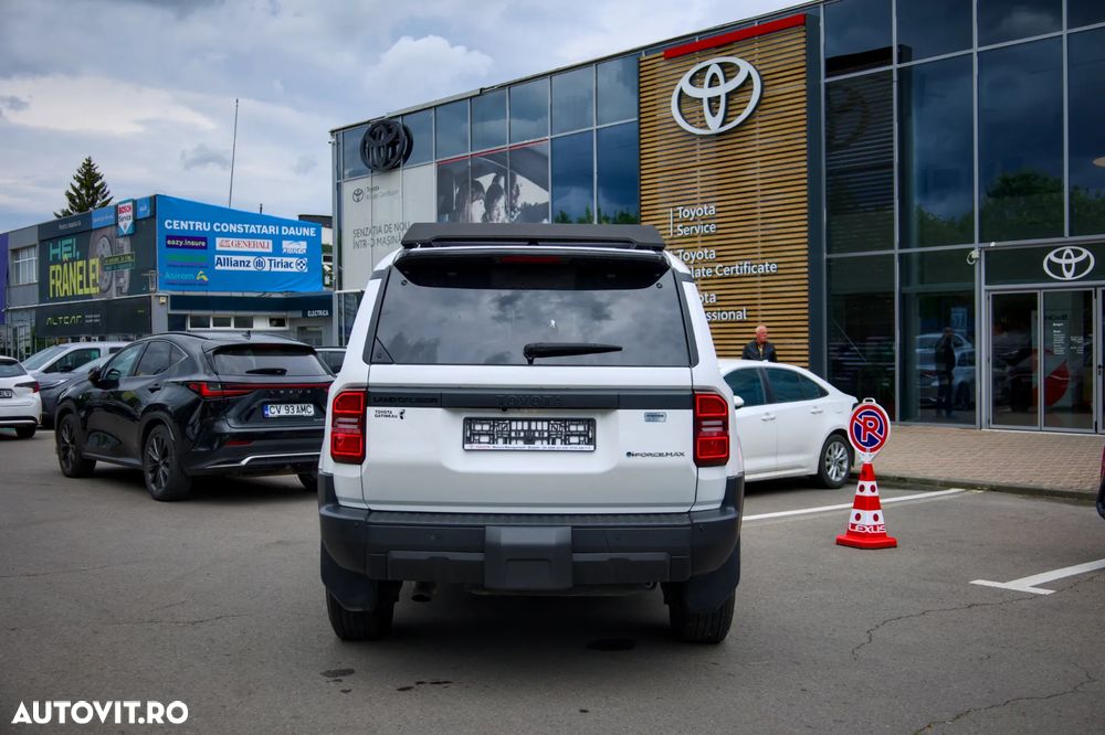 Toyota Land Cruiser - 6