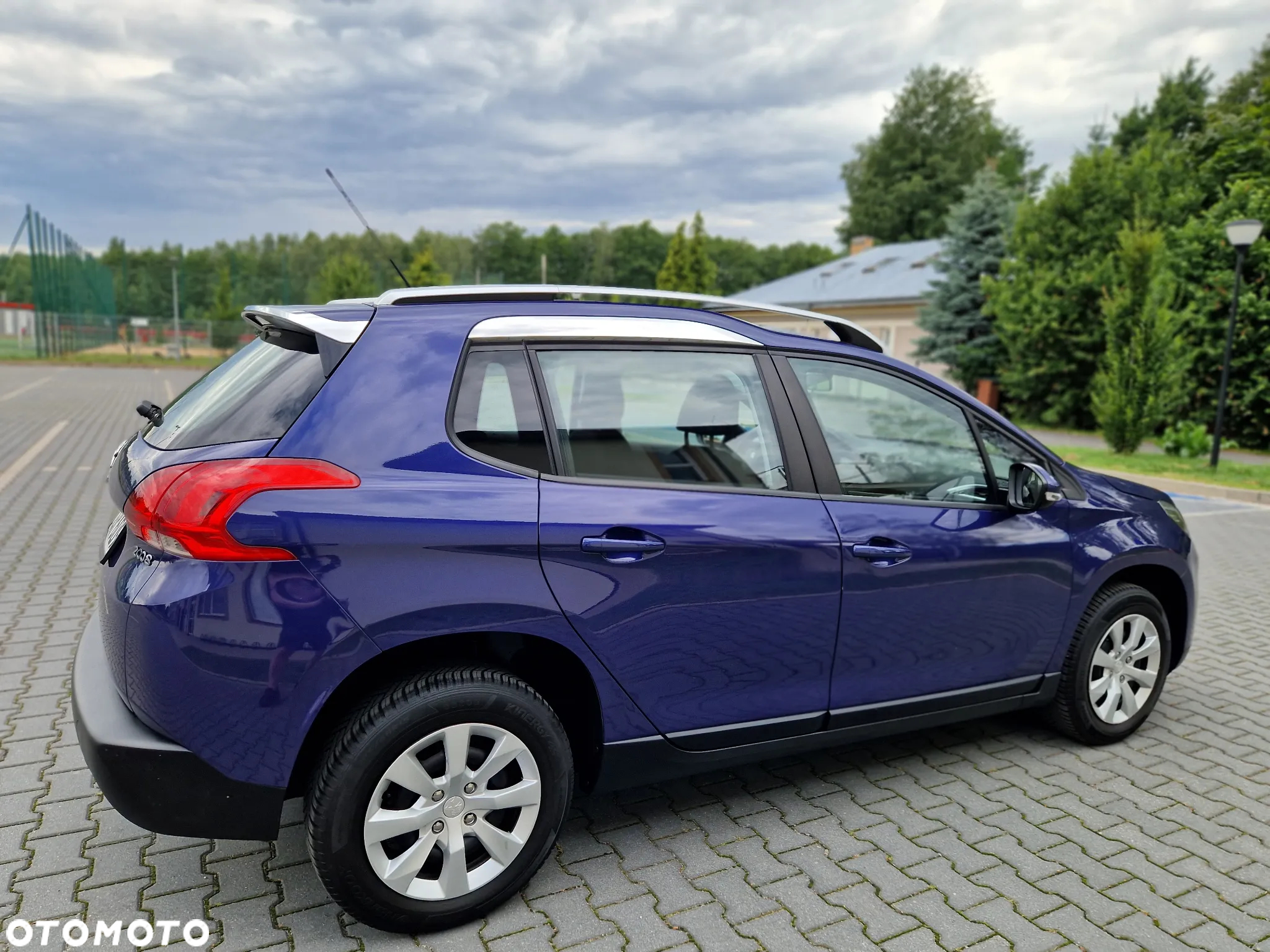 Peugeot 2008 - 13