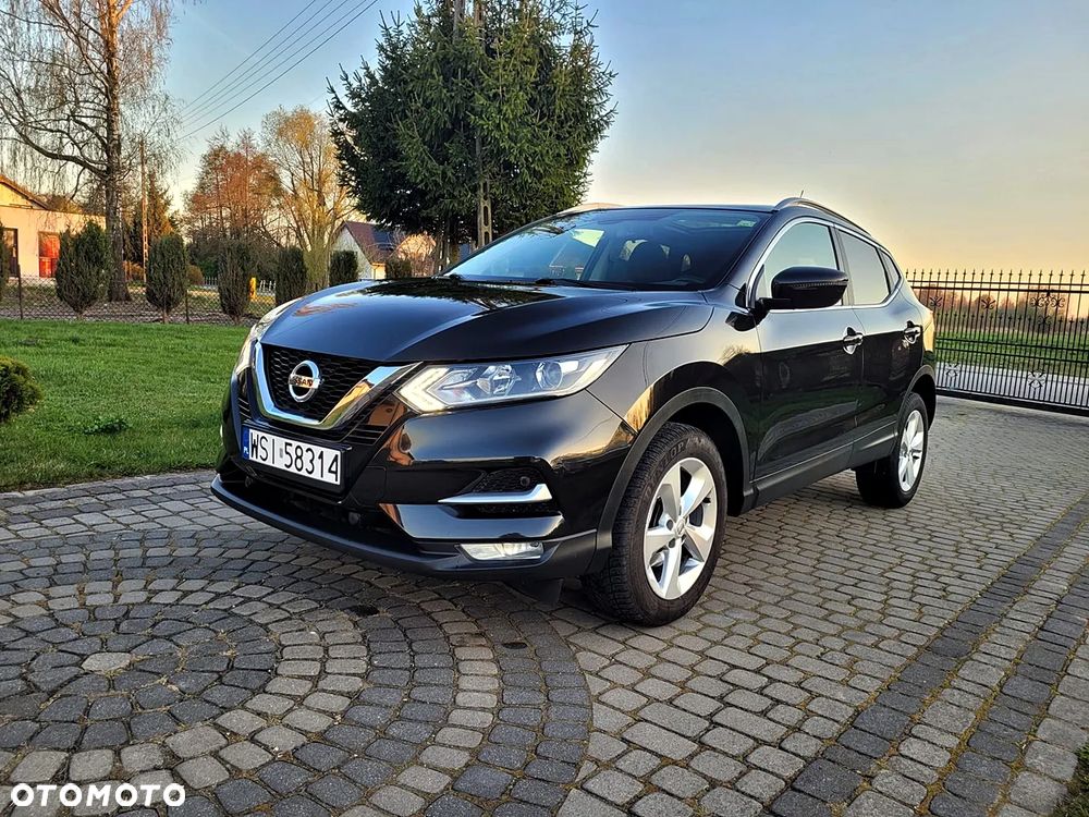 Nissan Qashqai 1.3 DIG-T SHIRO - 1