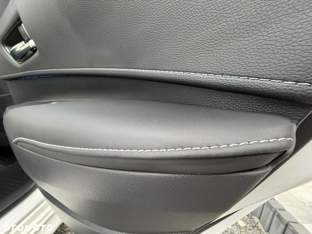 Toyota Corolla 1.8 Hybrid Executive - 19