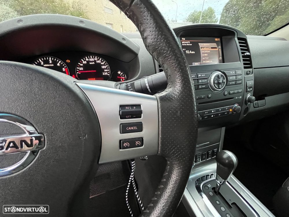 Nissan Navara 3.0 dCi V6 CD LE AT 4WD - 20