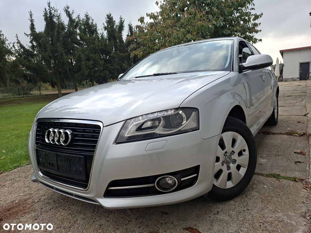 Audi A3 Sportback 2010 photo 2