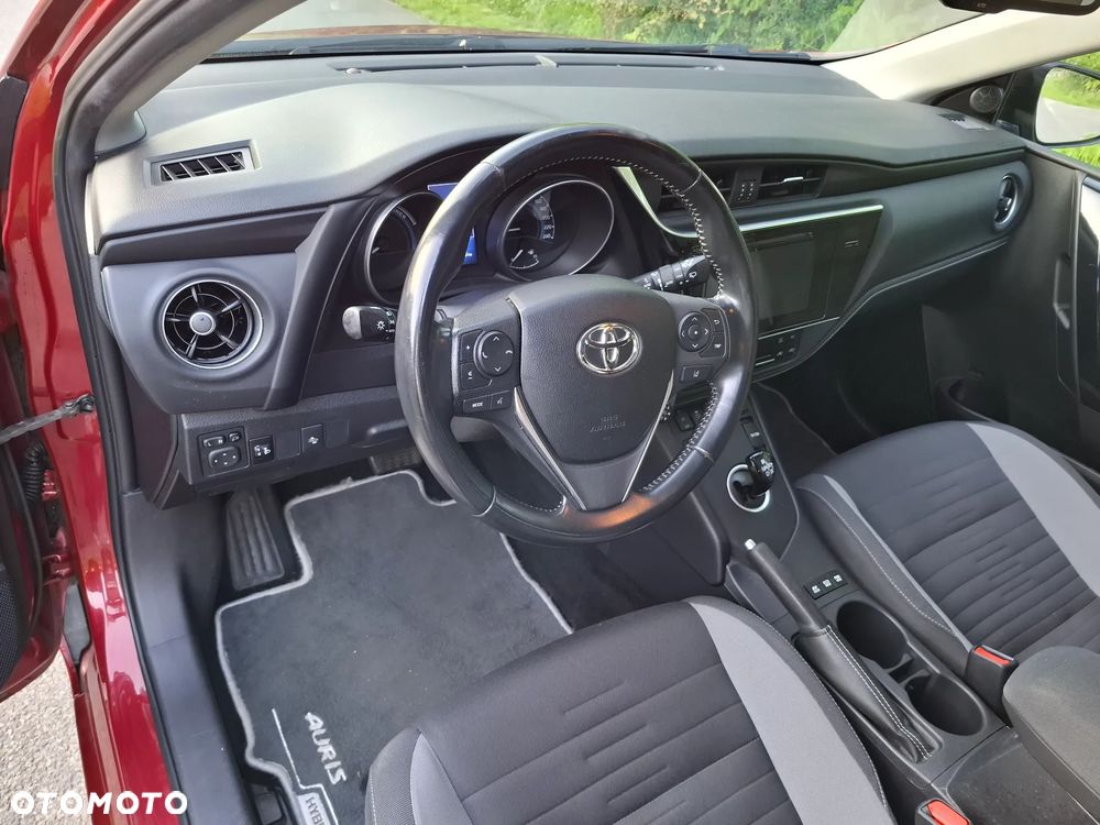 Toyota Auris - 26