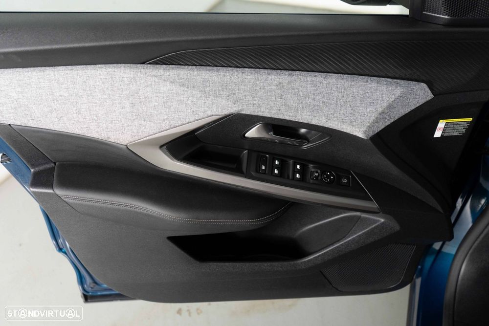 Peugeot 5008 1.2 Hybrid Allure e-DCS6 - 25