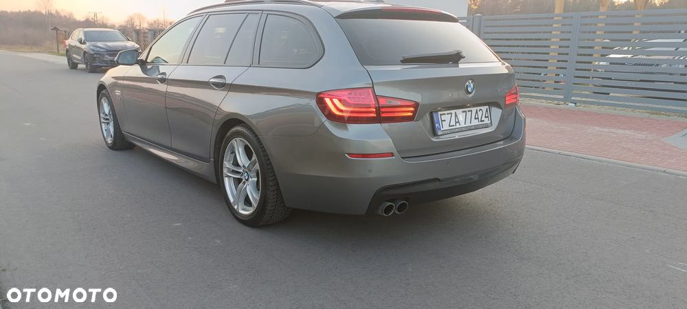 BMW Seria 5 520d xDrive - 12