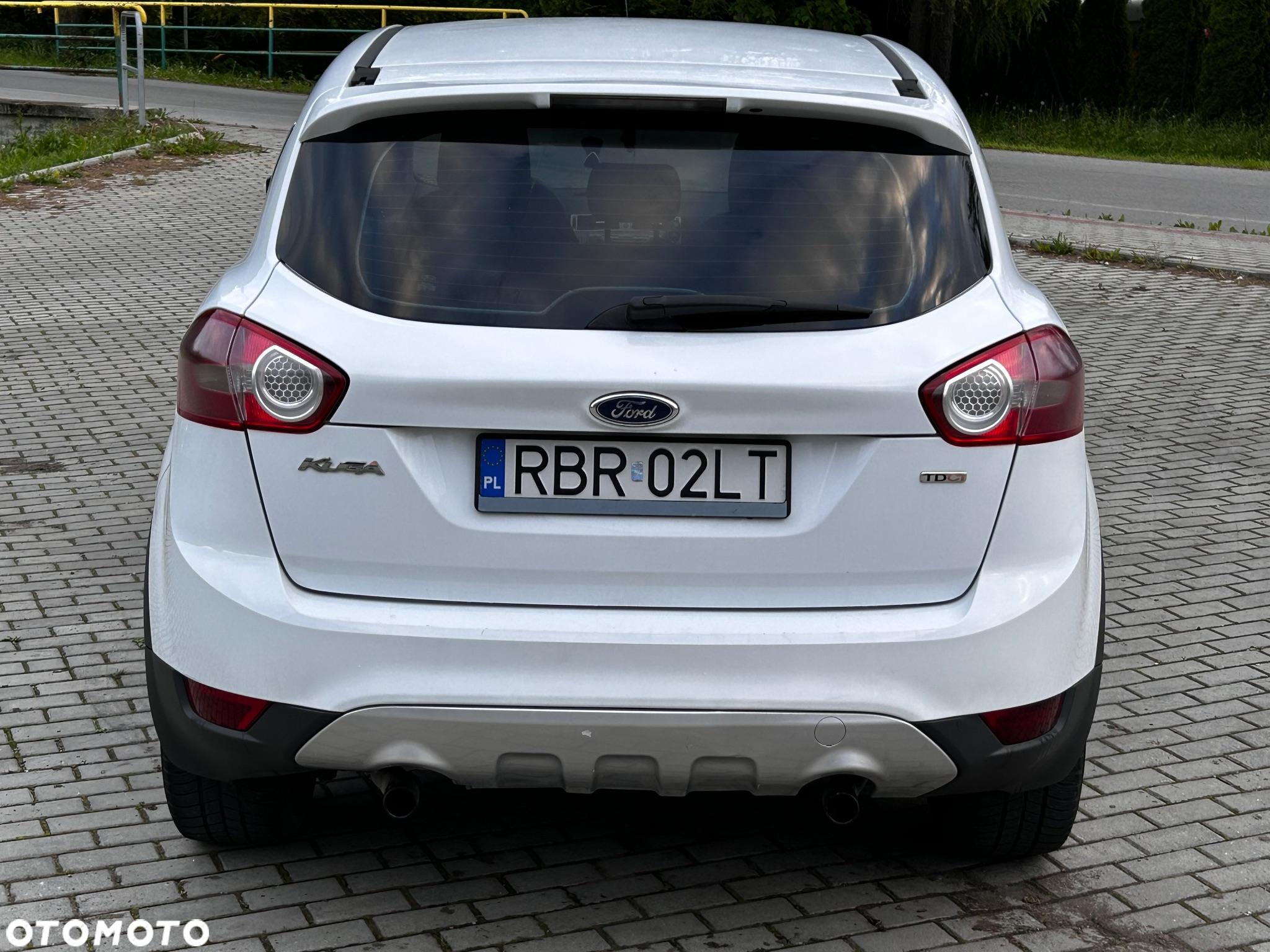 Ford Kuga 2.0 TDCi Titanium - 3
