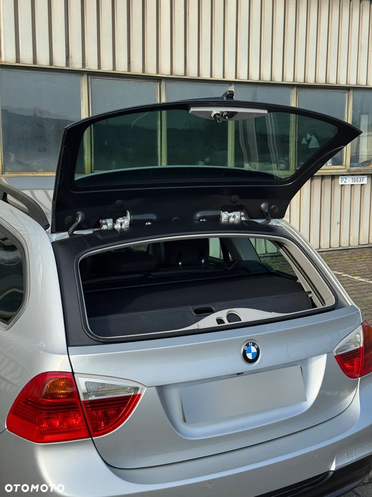 BMW Seria 3 - 17