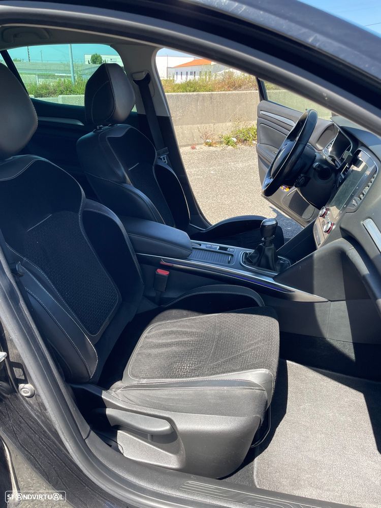 Renault Mégane 1.5 dCi Intens - 7