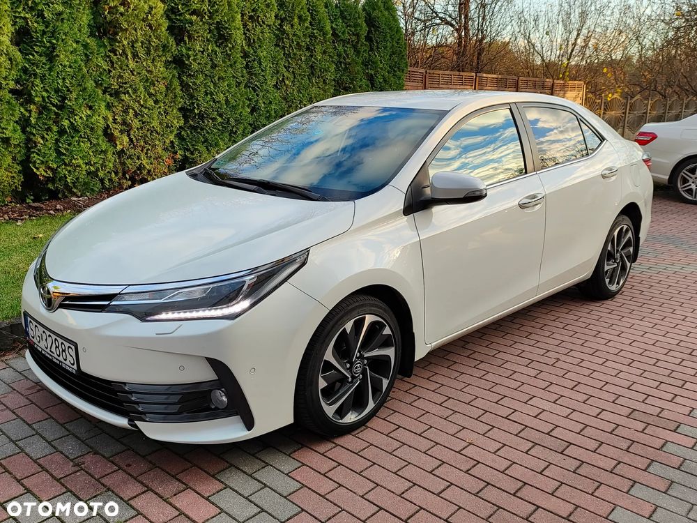 Toyota Corolla 1.6 50th Anniversary MS - 4