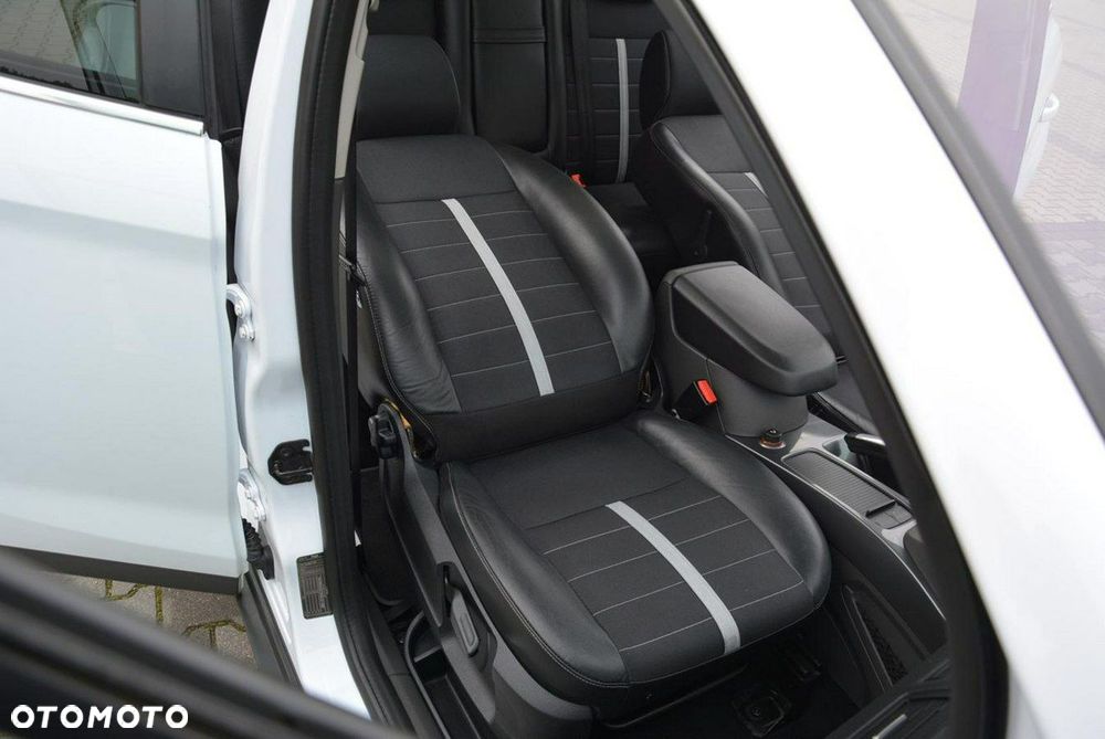 Ford Kuga 2.0 TDCi 4WD Titanium - 19