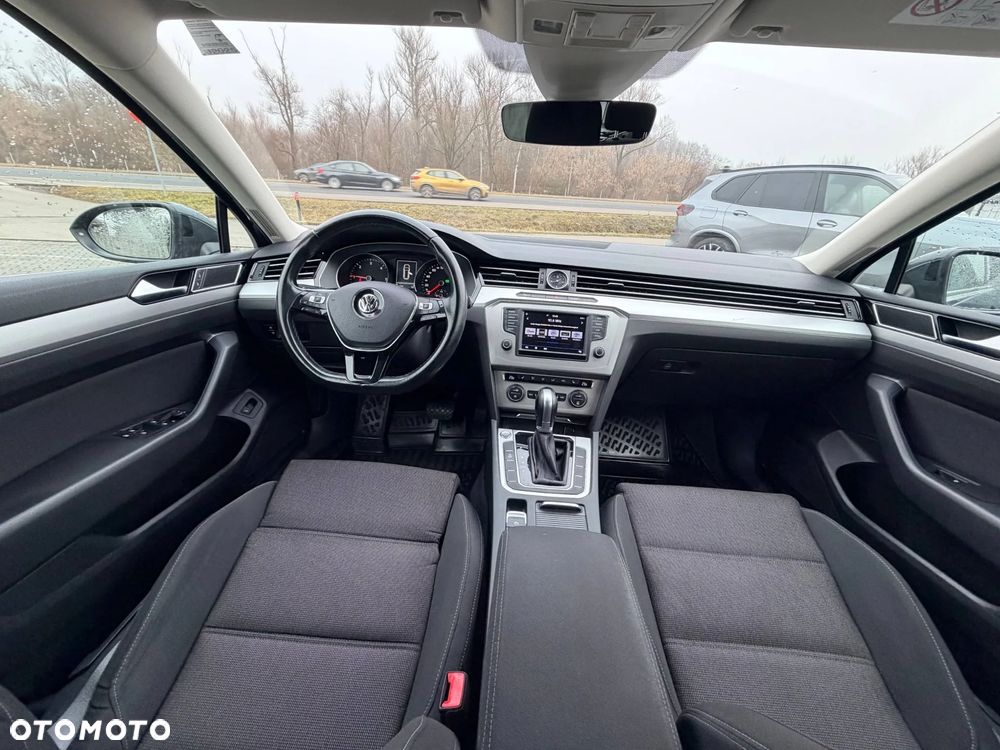 Volkswagen Passat - 29