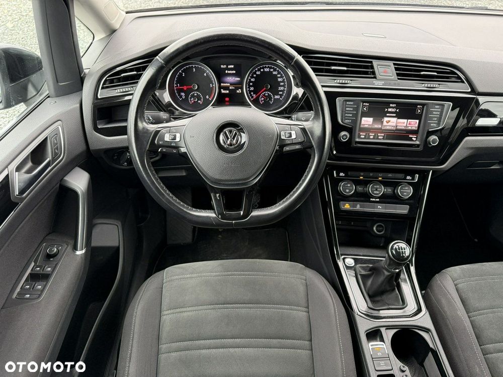 Volkswagen Touran 1.6 TDI BMT Comfortline - 5