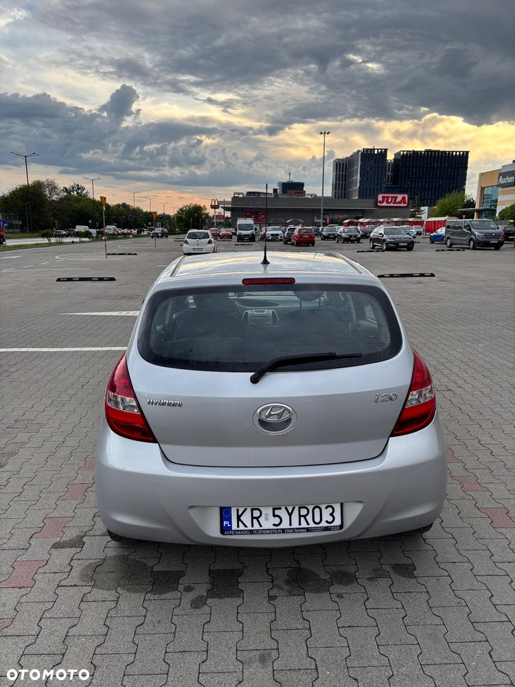 Hyundai i20 1.2 Comfort EU5 - 6