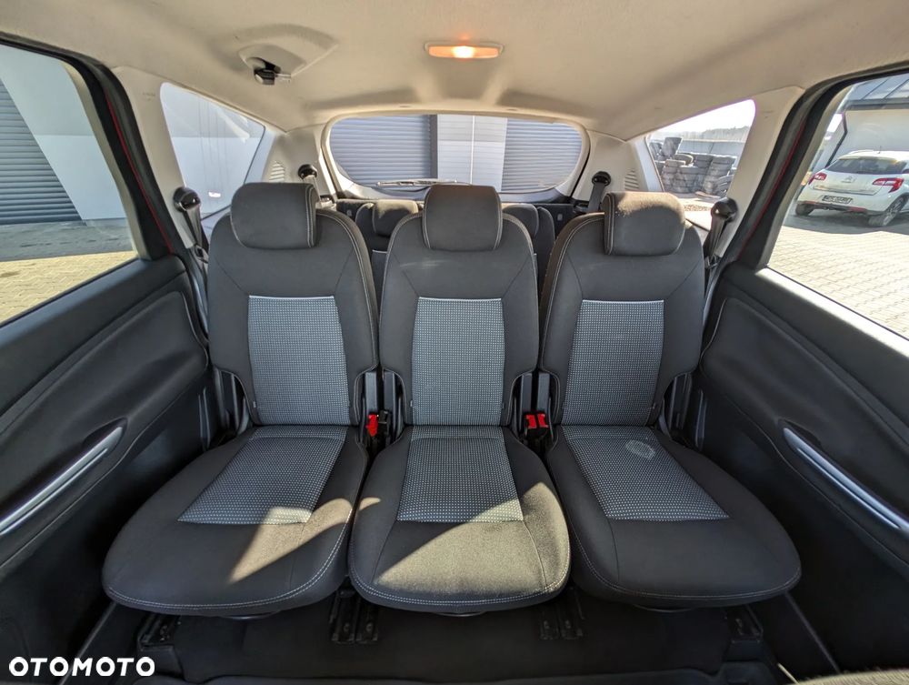 Ford S-Max 2.0 TDCi DPF Titanium - 34