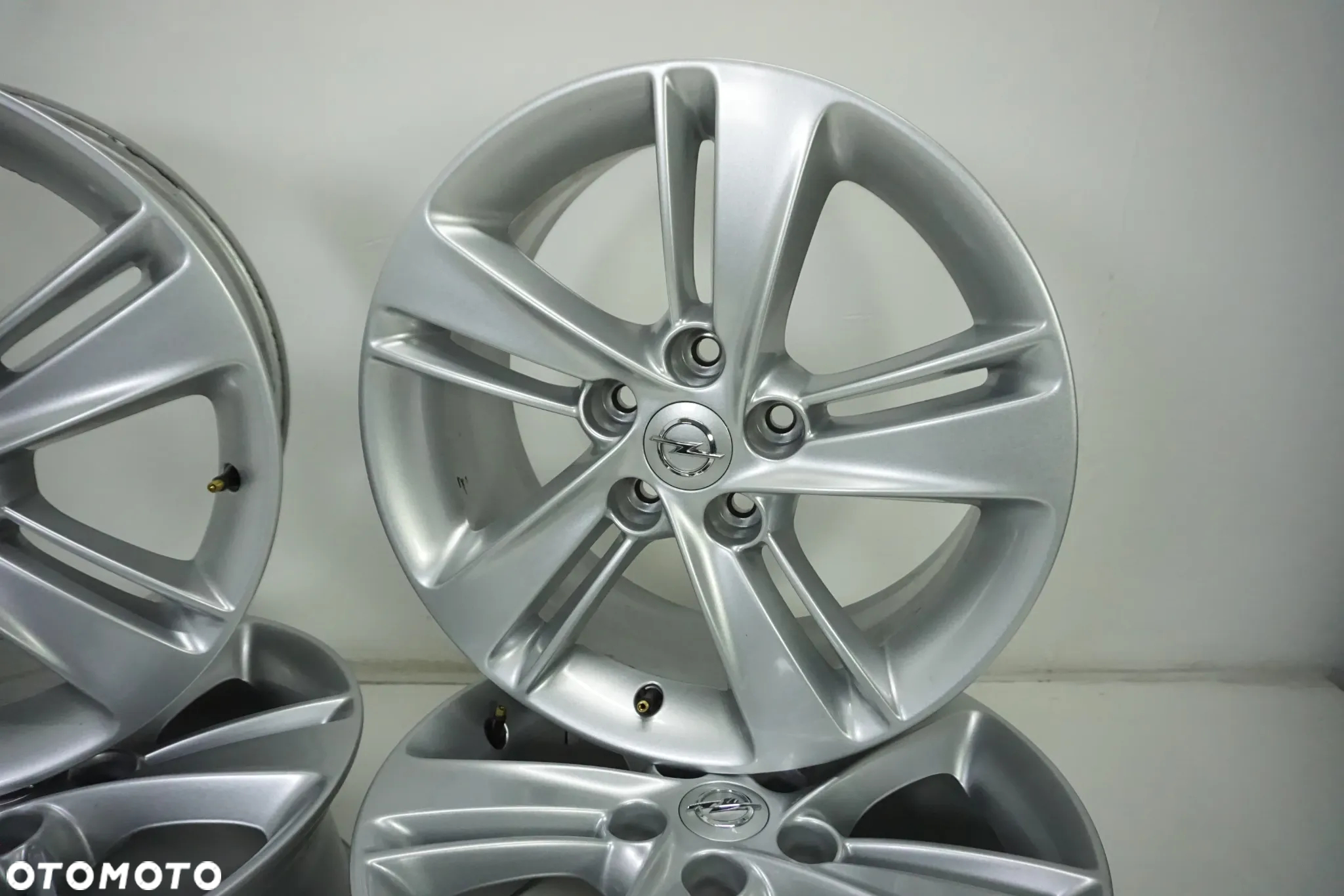 FELGI ALUMINIOWE 17 OPEL ASTRA J INSIGNIA B ZAFIRA ANTARA CHEVROLET ORLANDO CRUZE CAPTIVA VOLT  5X115 CZUJNIKI - 3