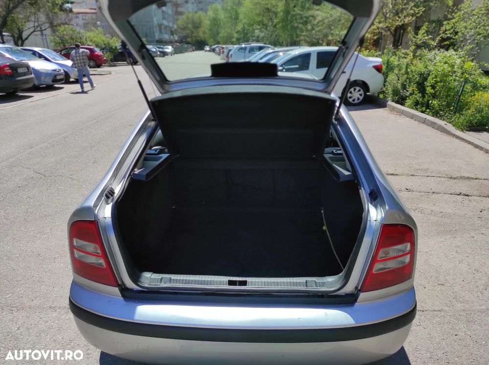 Skoda Octavia Tour 1.6 - 7
