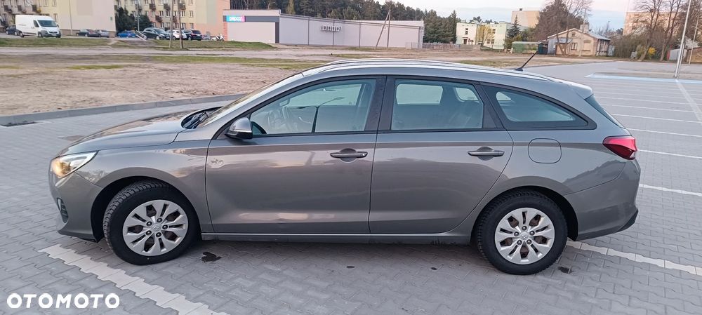 Hyundai i30 1.6 D Classic + - 2