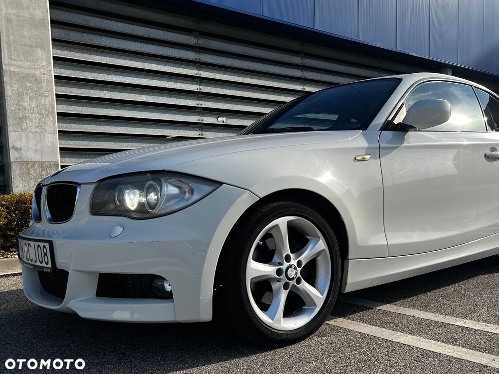 BMW Seria 1 2011 photo 3