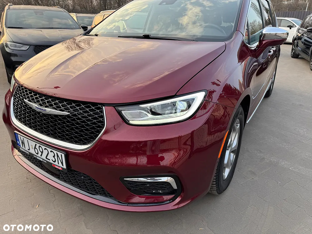 Chrysler Pacifica - 36