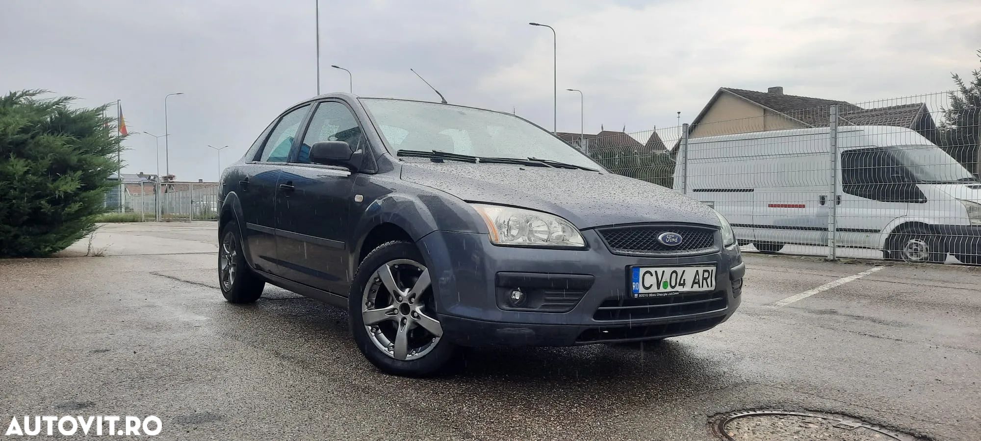 Ford Focus 1.6i Trend - 1