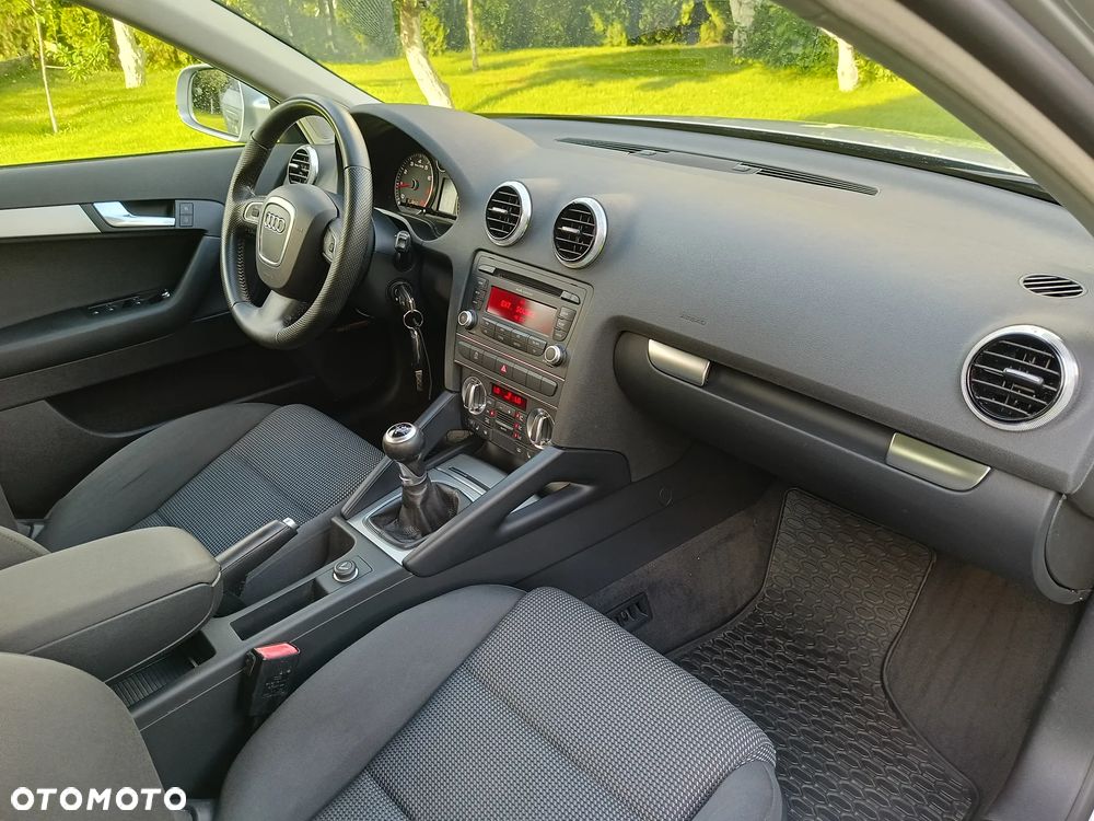 Audi A3 Sportback 1.6 Ambition - 9