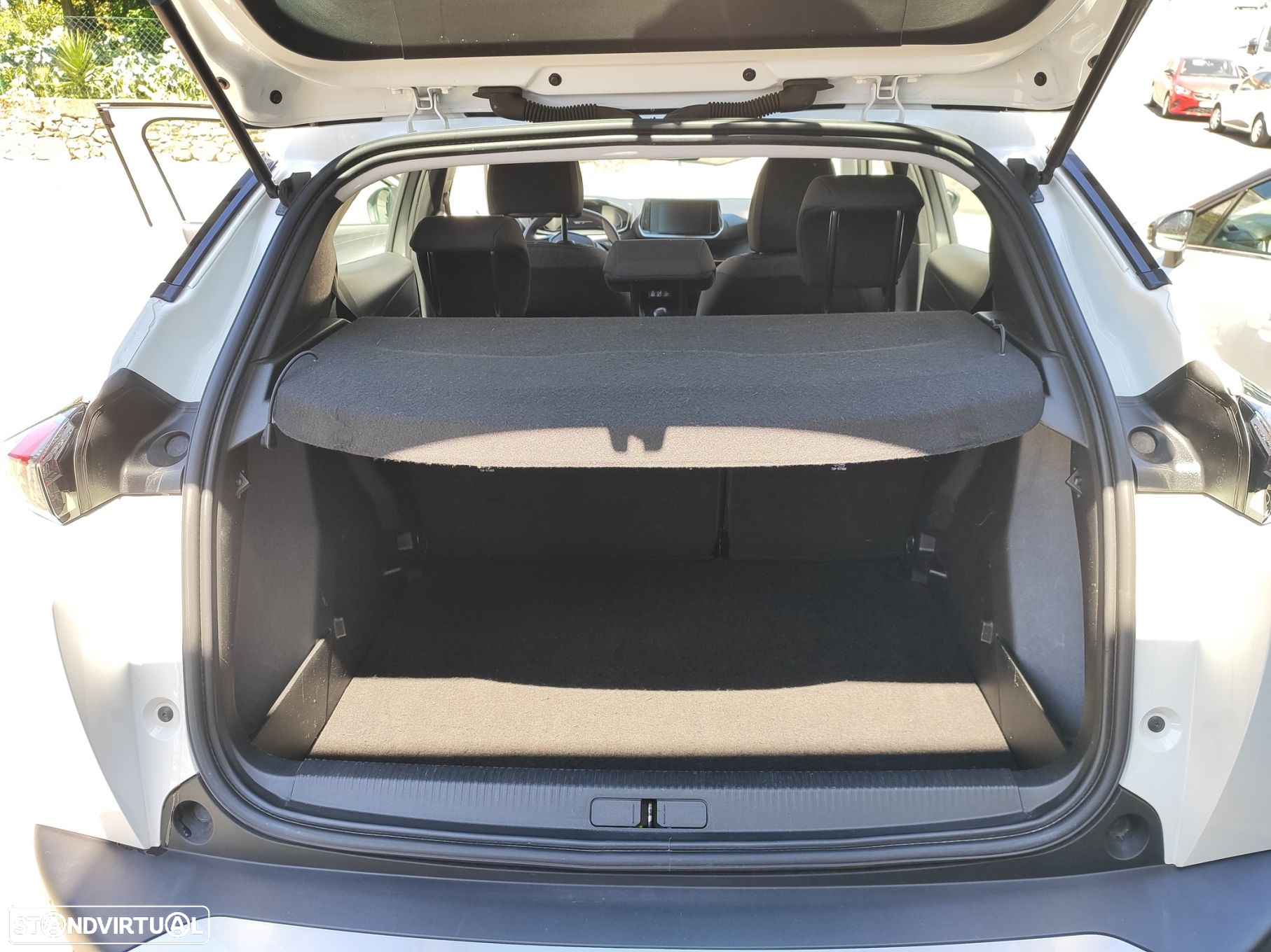 Peugeot 2008 1.5 BlueHDi Active Pack - 13