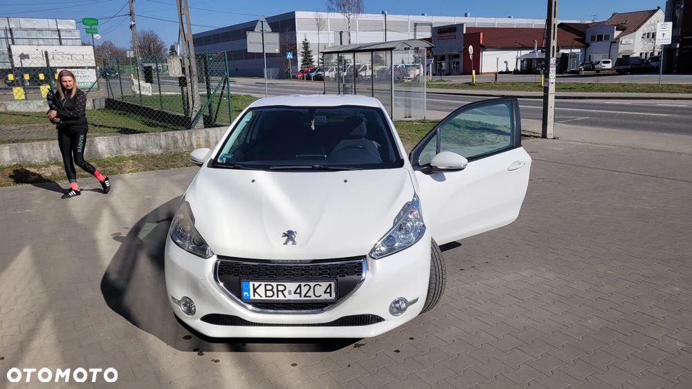 Peugeot 208 - 7
