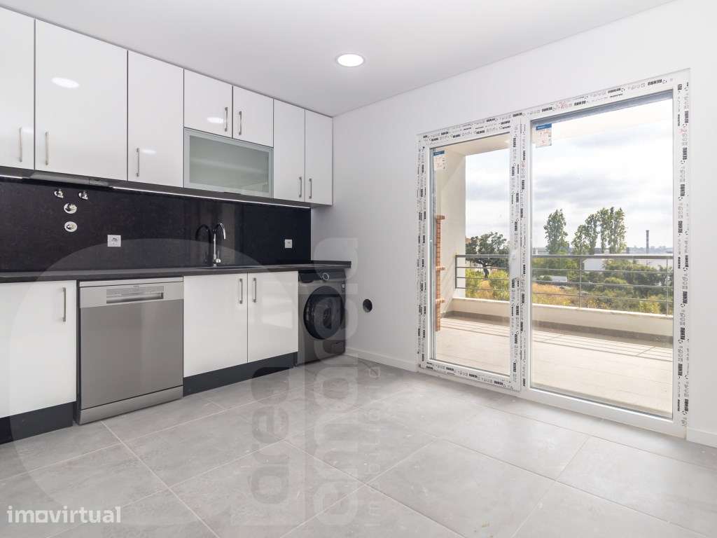 Apartamento T3 140m2m² | Garagem e Arrecadação | condomínio privado... - Grande imagem: 2/17