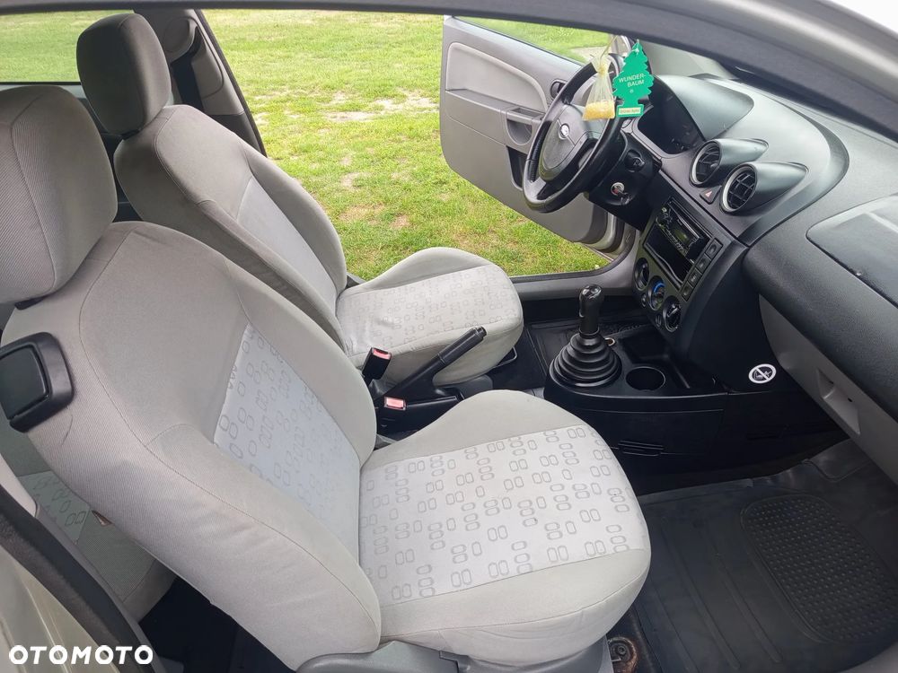 Ford Fiesta 1.25 - 10