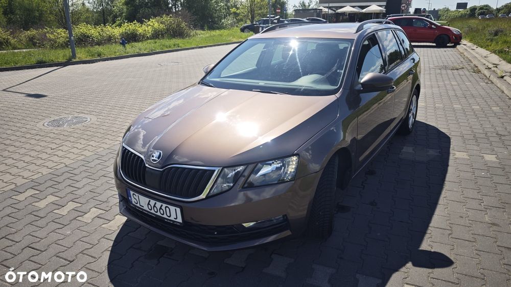 Skoda Octavia 1.6 TDI Ambition DSG - 5
