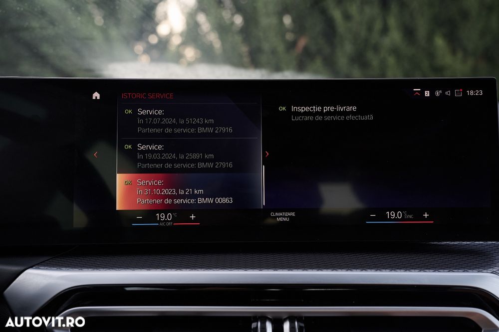 BMW Seria 3 320d Aut. M Sport - 34